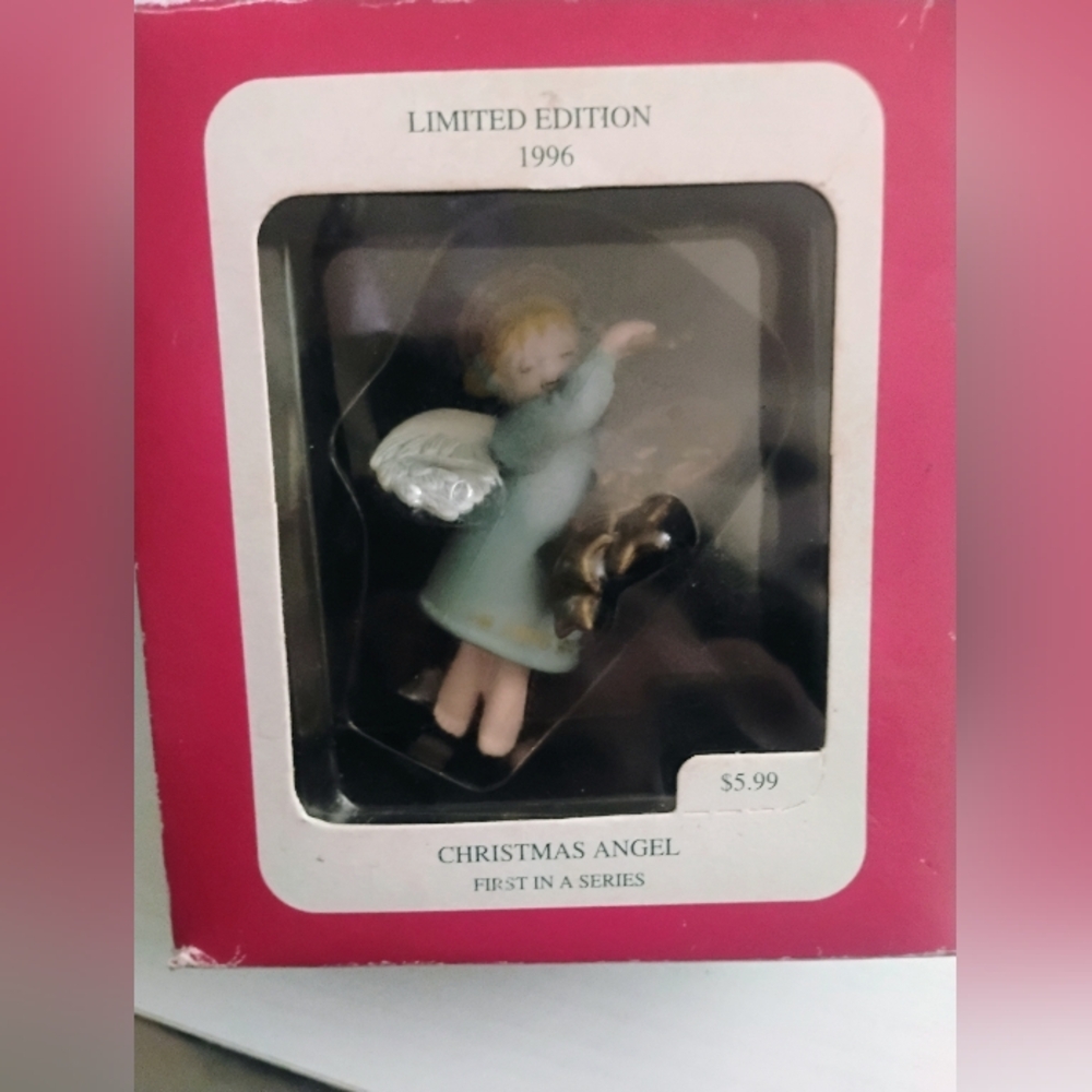Christmas Angel Figurine Ornament Limited Edition 1996